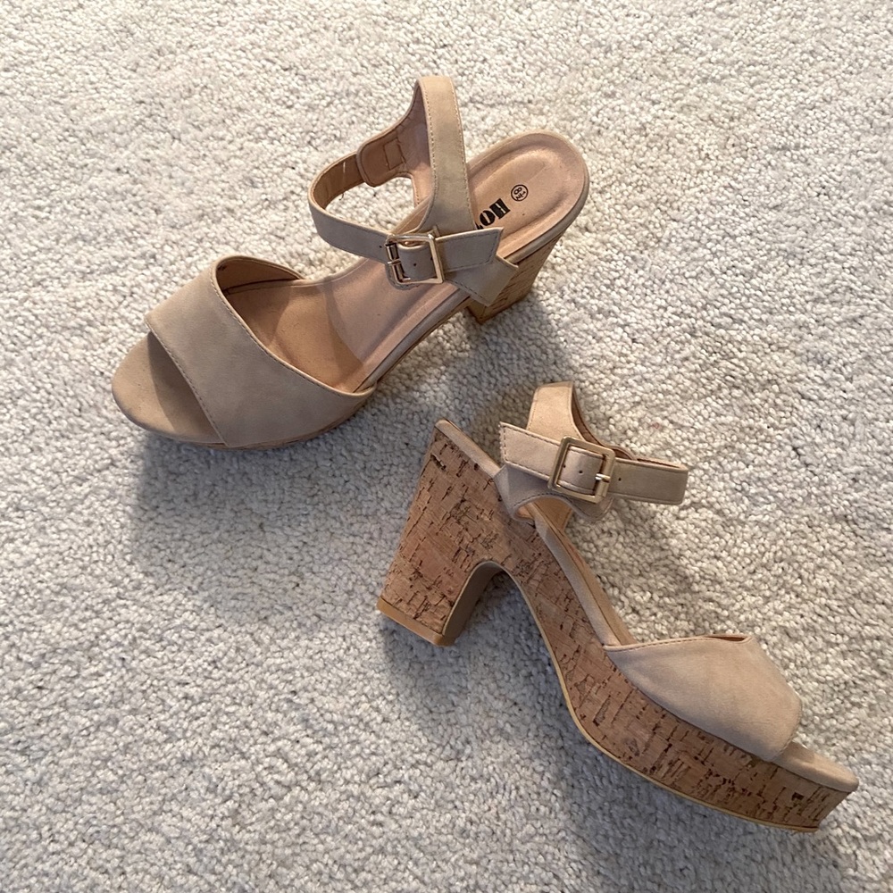 Spring/Summer wedges! These match EVERYTHING!